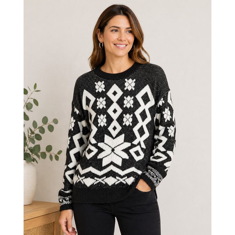 Vintage Grandpa Core Snowflake Black and White Sweater size large made in the US